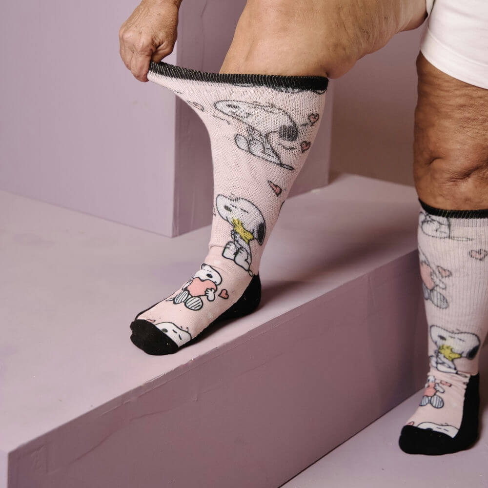 Snoopy Love EasyStretch™ Socks - Image 4