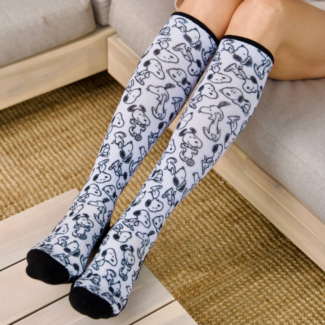 Snoopy Sox Compression Socks - Image 2